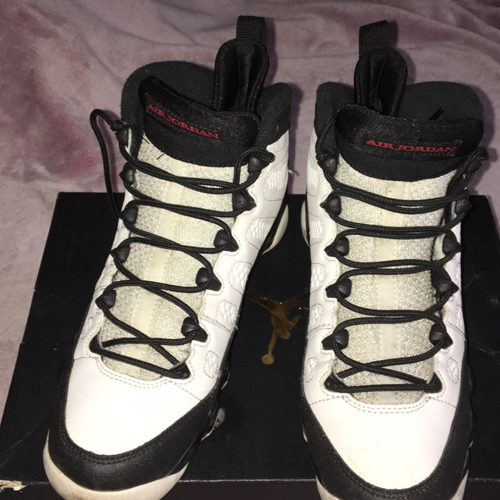 Air Jordan 9